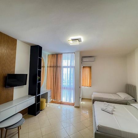 Eden Hotel Shëngjin Εξωτερικό φωτογραφία